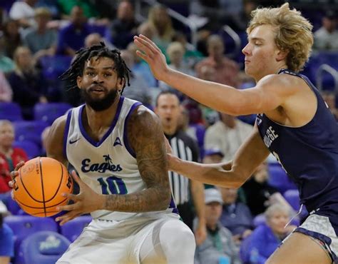 Fgcu Mens Basketball Dominates New College Of Florida At Alico Arena