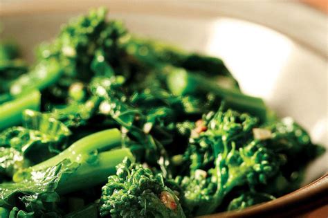 Broccoli Rabe Recipes What You Should Make Tonight For Dinner