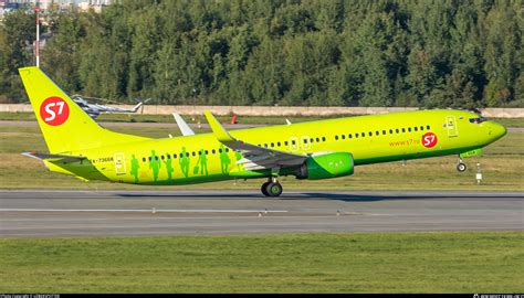 RA 73668 S7 Siberia Airlines Boeing 737 8LP WL Photo By UZBEKSPOTTER