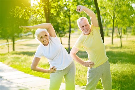 The Benefits of Qi Gong for Seniors | Crestwood Manor