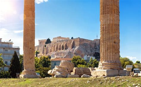 Temple De Zeus Olympien Surplombant L acropole Athènes Grèce Europe