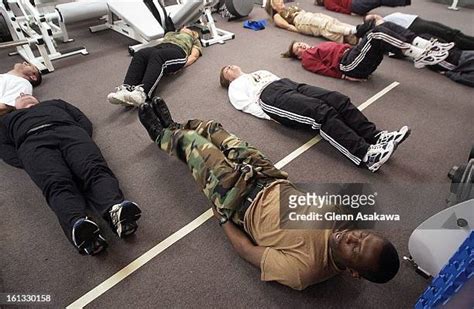 Army Boot Camp Workout Photos and Premium High Res Pictures - Getty Images