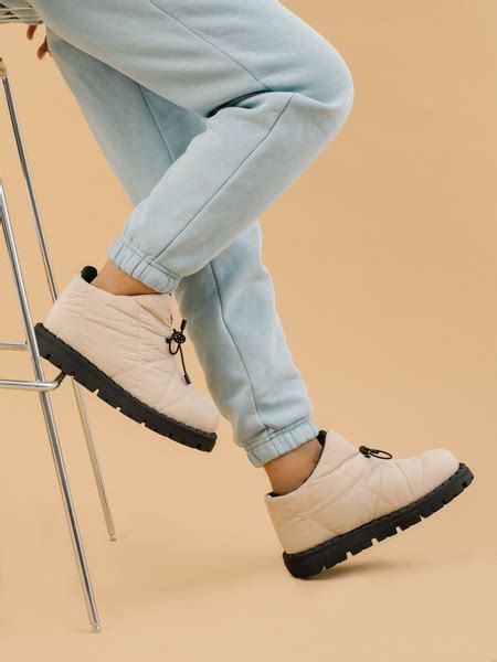 Дутики Девочки Naked Diamond бежевый Текстиль Зима Без застёжки Россия Без каблука Рельефный