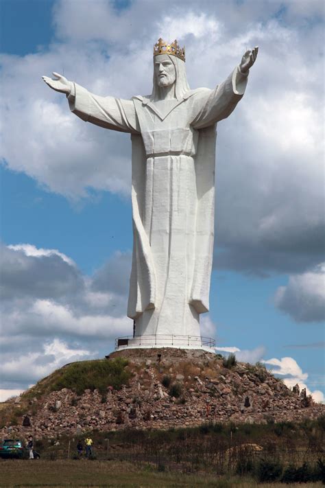 The Tallest Statues Of Jesus Christ In The World Artofit