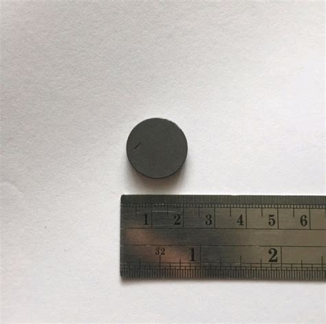 Magnet Bulat Hitam Diameter 2 Cm Properti Dijual Di Carousell