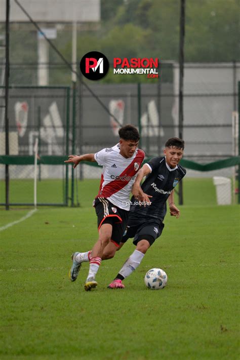 Juan Cruz Meza Firmar Su Primer Contrato Con River Pasion Monumental