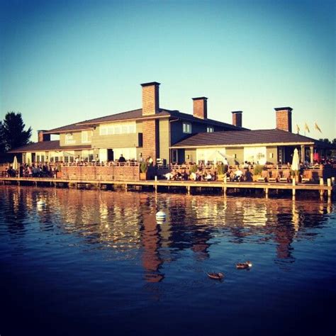 Lunch At The Boathouse