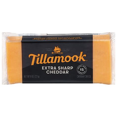 Tillamook Cheese Cheddar Extra Sharp 8 Oz Cheddar Martins Emerald