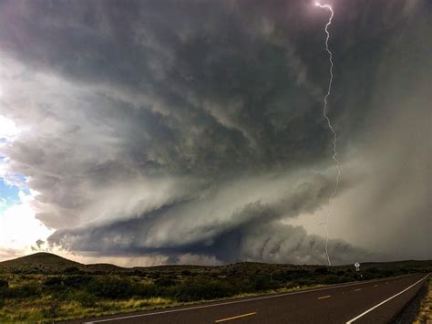 Album Cover Worthy From Reddit Tornado Clouds Badass Pictures Clouds