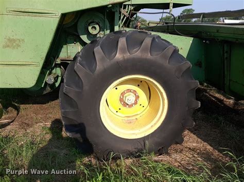 John Deere 95 Combine In Winfield Ks Item Dq7107 For Sale Purple Wave