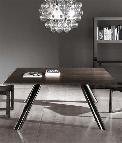 Van Dyck Table Esstische Von Minotti Architonic