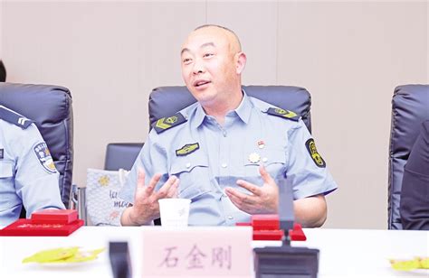 文明徽章送给你——“凡人英雄” 陕西文明网