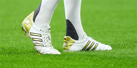 Toni Kroos Sticks With Old Adidas Boots A Legendary Choice Till Ret