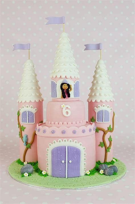 How To Make A Castle Cake Part 1 CakeJournal