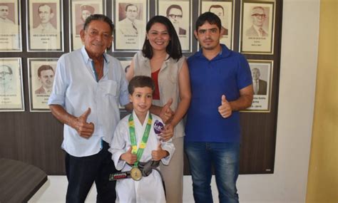 Prefeito Gil Paraibano Recepciona Atleta Picoense De Jiu Jitsu Que Foi