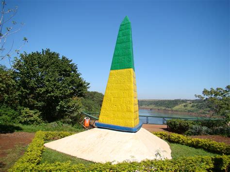 2º Dia em Foz do Iguaçu O Templo Budista o Marco das Três Fronteiras