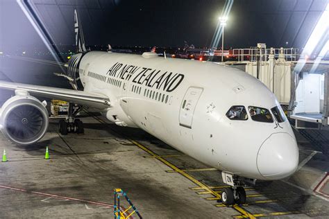 First Look Air New Zealand Completes First 17 Hour Nonstop Flight Between Auckland And New York