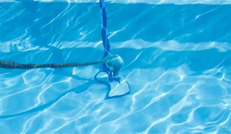 Complete Guide To Vacuuming A Pool - PoolsWiki