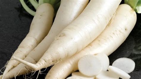 हाई कोलेस्ट्रॉल में मूली खाने के फायदे Radish For High Cholesterol In