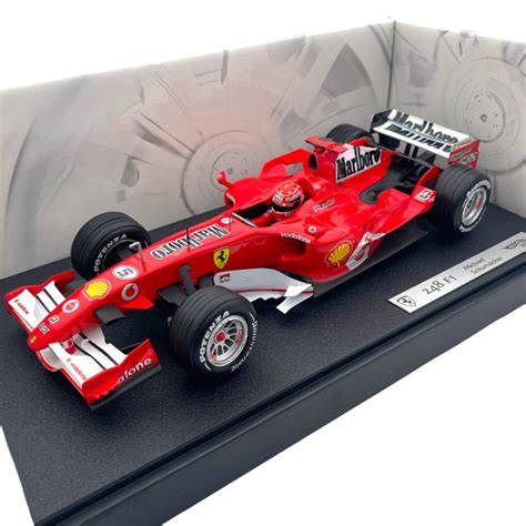 Modellino F1 Hotwheels 118 Ferrari 248 F1 2006 5 M Schumacher