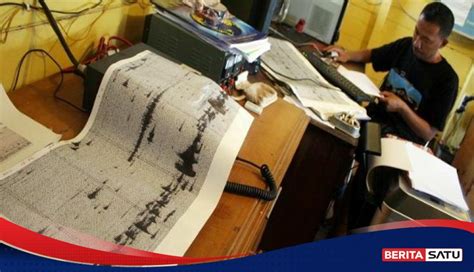 Digoyang Gempa 6 2 SR Ratusan Rumah Di Alor Rusak