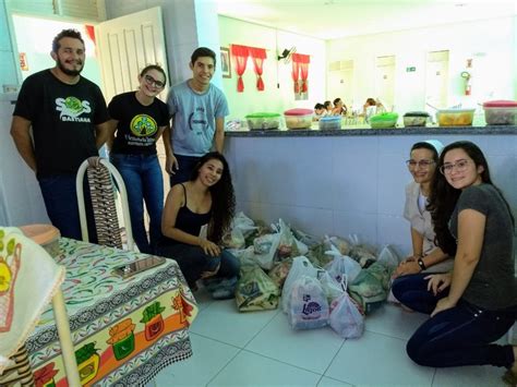 Centro Acad Micos Doam Alimentos Arrecadados Jornal A Pra A