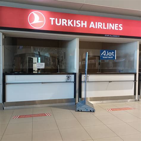 Anadolu Jet Uçak Saatini İki Kez Değiştirdi Ve Uçağa Alınmadık