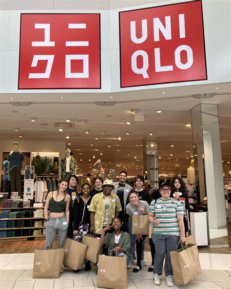 Uniqlo Store