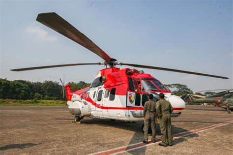 Melihat Persiapan Helikopter Tni Au Kibarkan Bendera Merah Putih Di