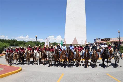 Recibe Alcalde Bonilla En Chihuahua Capital A Jinetes De La Cabalgata