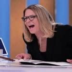 La Doctora Polo causa furor en redes al posar en bikini a sus años FOTO Qué Pasa