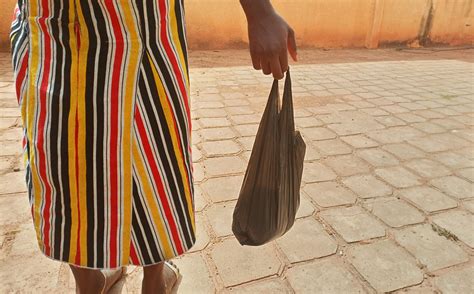 Burkina Vers Des Mesures Radicales Contre Les Sachets Plastiques