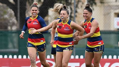 Aflw Round 5 Adelaide Crows Thrash Gws Giants To Claim Fourth Win Espn