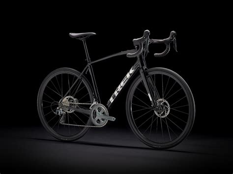 Trek Domane AL 4 Disc (2021) - Racing bike