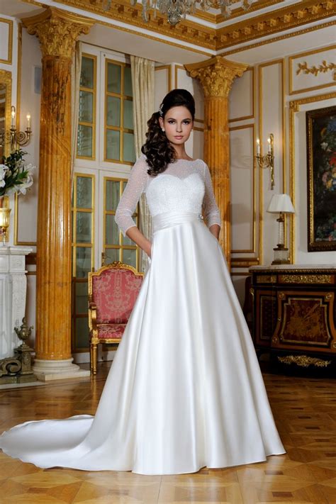 Romantic Feminine And Timeless The New Collection By Veromia Has