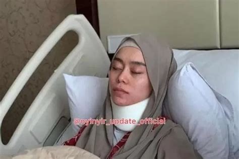 Tulang Leher Bergeser Dan Harus Dipasang Gips Begini Kondisi Terkini