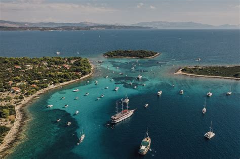 Tour In Barca Alla Laguna Blu E Isole Da Spalato Con Snorkeling Da