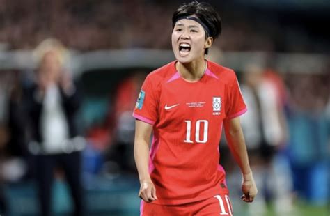 【アジア大会サッカー】「初めて理性を失った」北朝鮮に惨敗した韓国女子代表エースが“不可解判定”に怒り心頭！ News Everyday