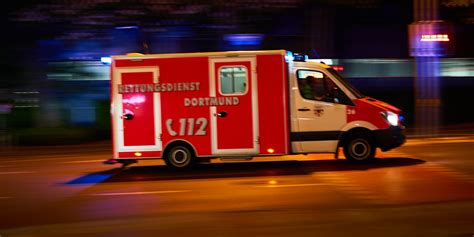 Schwerer Unfall in Hörde 18 Jährige in Lebensgefahr Dortmund