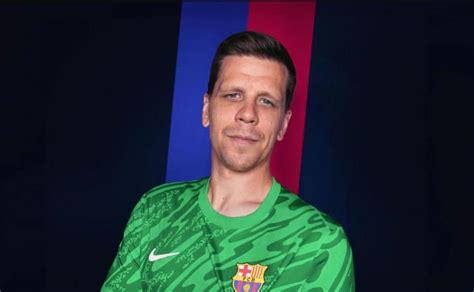 Szczesny y su celebración del Clásico aparece fumando y el Barça borra