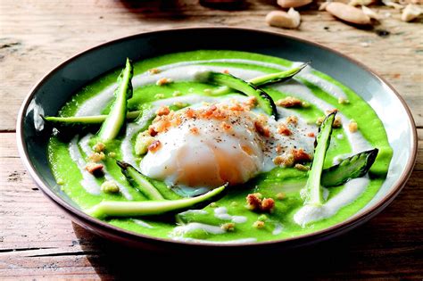 Ricetta Uova Morbide Con Crema Di Asparagi La Cucina Italiana