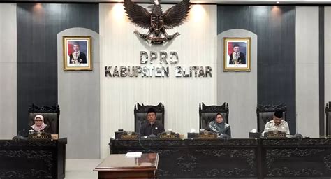 Dprd Kabupaten Blitar Rapat Paripurna Persetujuan Apbd Dan Perda