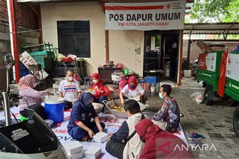 PMI Siapkan Posko Bantuan Untuk Korban Banjir Di Jakarta Barat ANTARA