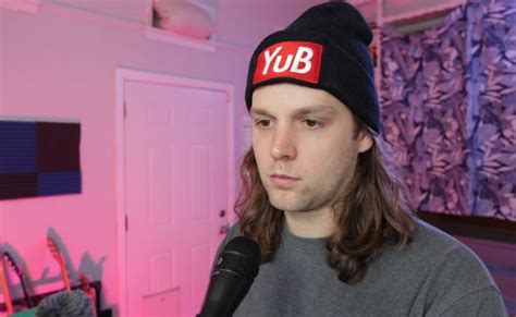 YuB, YouTuber, is married?