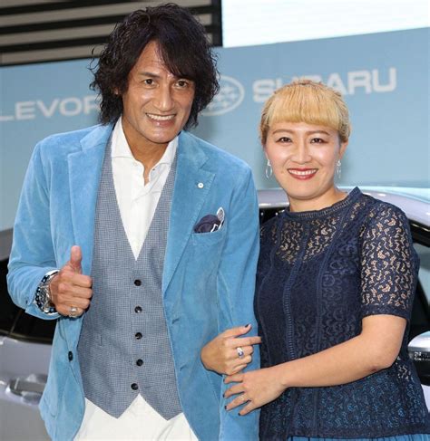 本並健治「まいど！家族が1人増えました」 妻・丸山桂里奈の第1子出産を報告、赤ちゃんの手の写真投稿：中日スポーツ・東京中日スポーツ