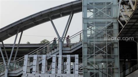 Mangkrak Bulan Pembangunan Jpo Stasiun Klender Baru Kembali Dilanjutkan