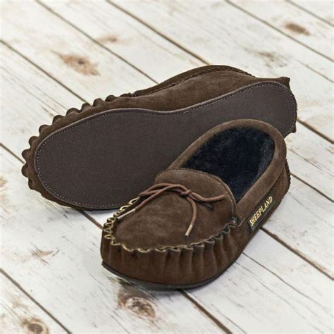 Traditional Handmade Chocolate Brown Sheepskin Moccasin Slippers Uk