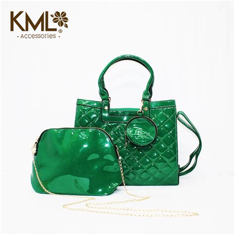 CARTERA 3 PIEZAS CHAROL CON COSTURAS VERDE KML ACCESORIOS