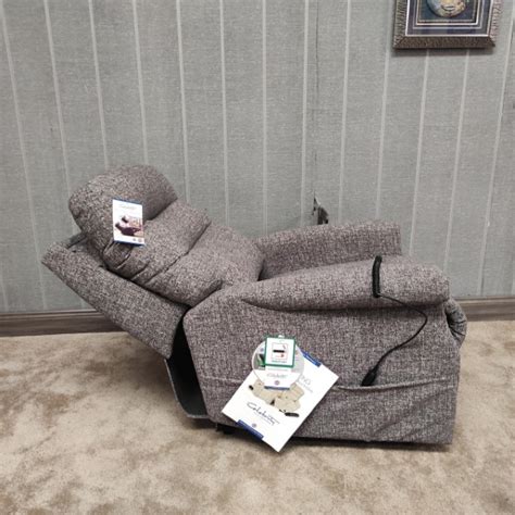 Celebrity Sandhurst Dual Motor Riser Recliner P The Recliner Showroom