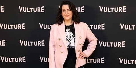 Yellowjackets Star Melanie Lynskey Opens Up About Body Shaming On Set